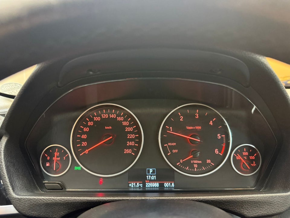 BMW 320d 2,0 Touring Advantage aut. 5d