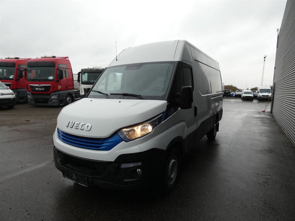 Iveco Daily 2,3 35S14 12m³ Van AG8