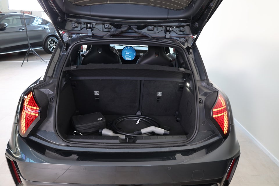 MINI Cooper SE JCW Trim XL 3d