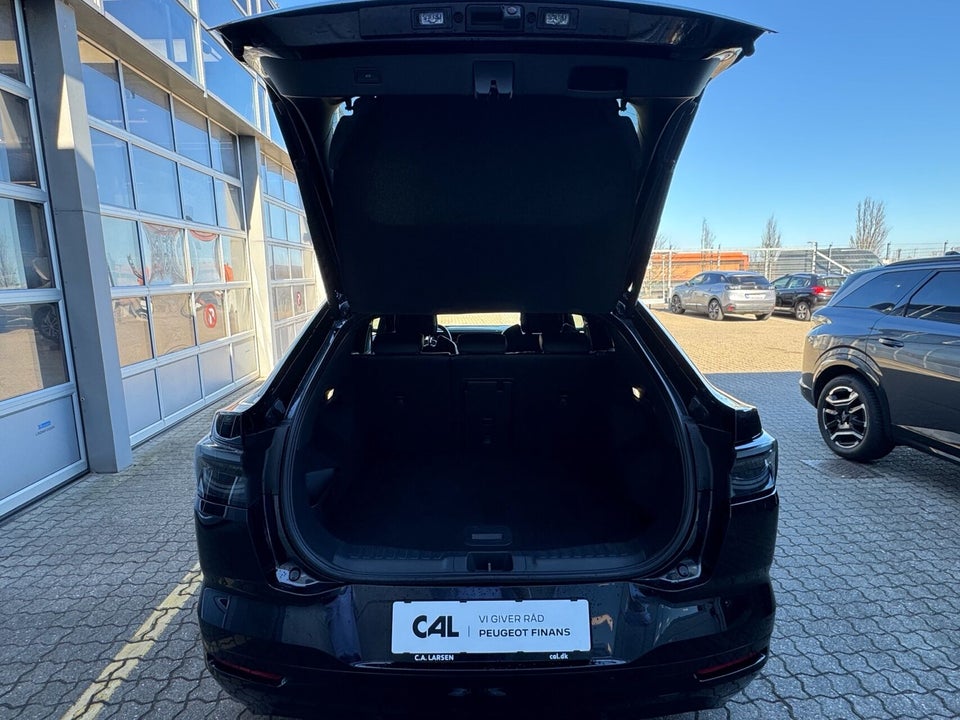 Ford Capri 77 Premium Extended Range 5d