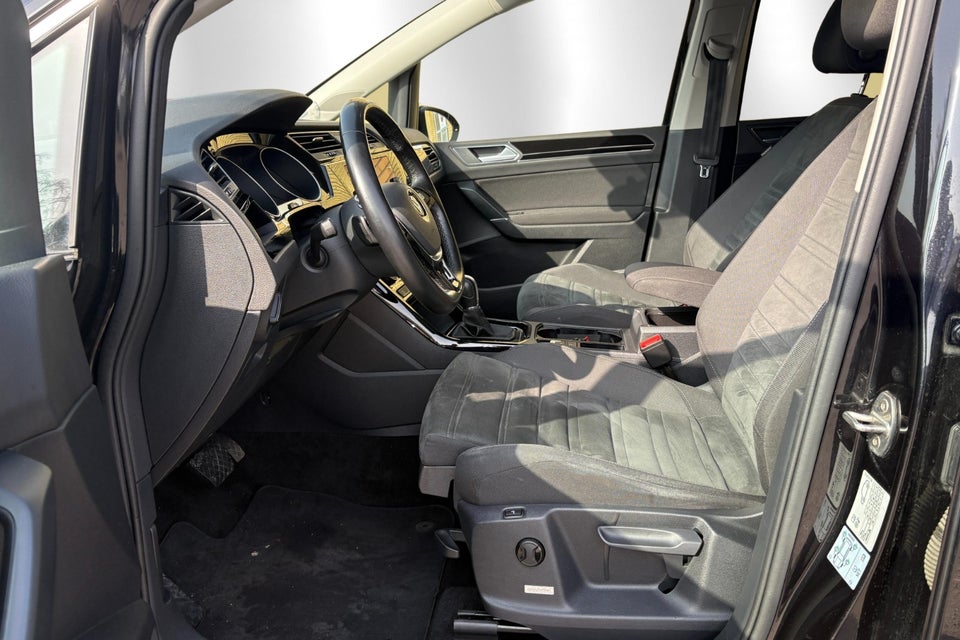 VW Touran 1,4 TSi 150 Highline DSG 7prs 5d