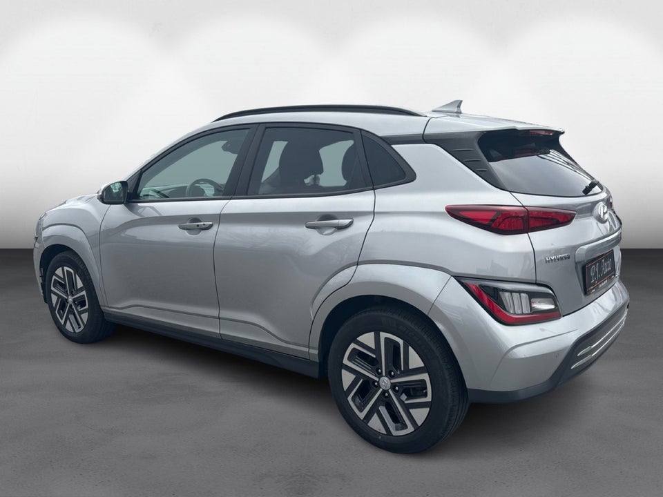 Hyundai Kona 64 EV Essential 5d