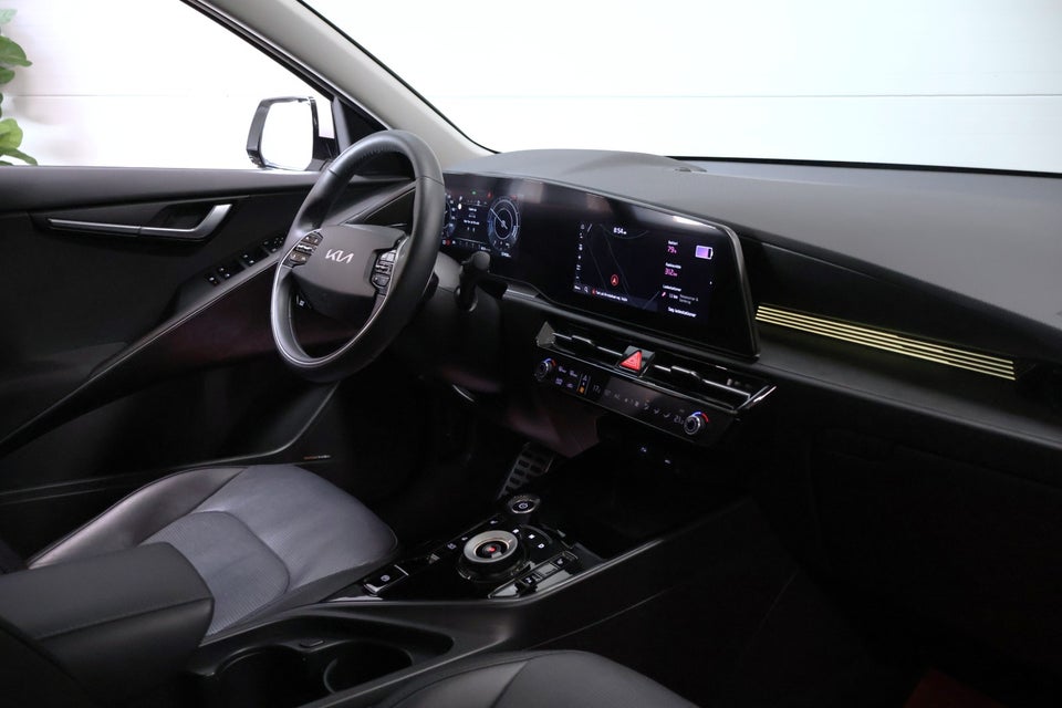 Kia Niro 64 EV Upgrade 5d