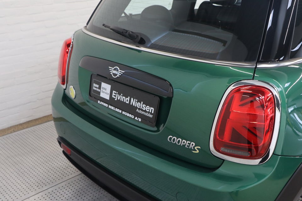 MINI Cooper SE Experience 3d