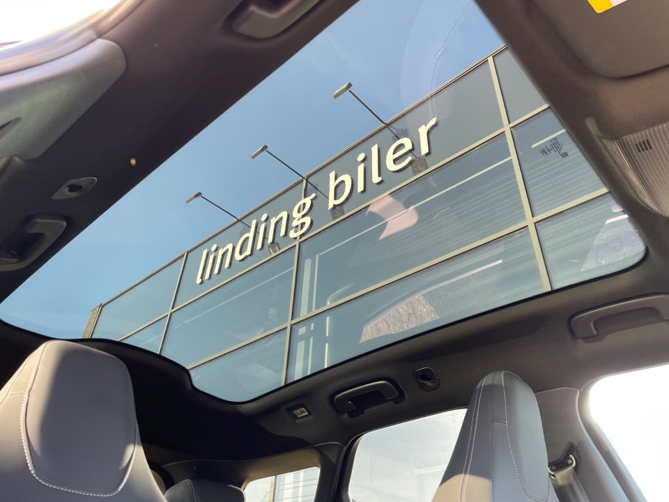 Ford Explorer 82 Premium Extended Range 5d