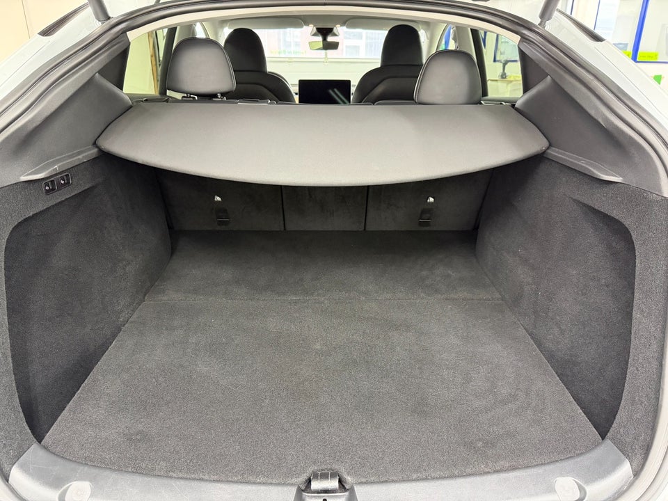 Tesla Model Y Performance AWD 5d