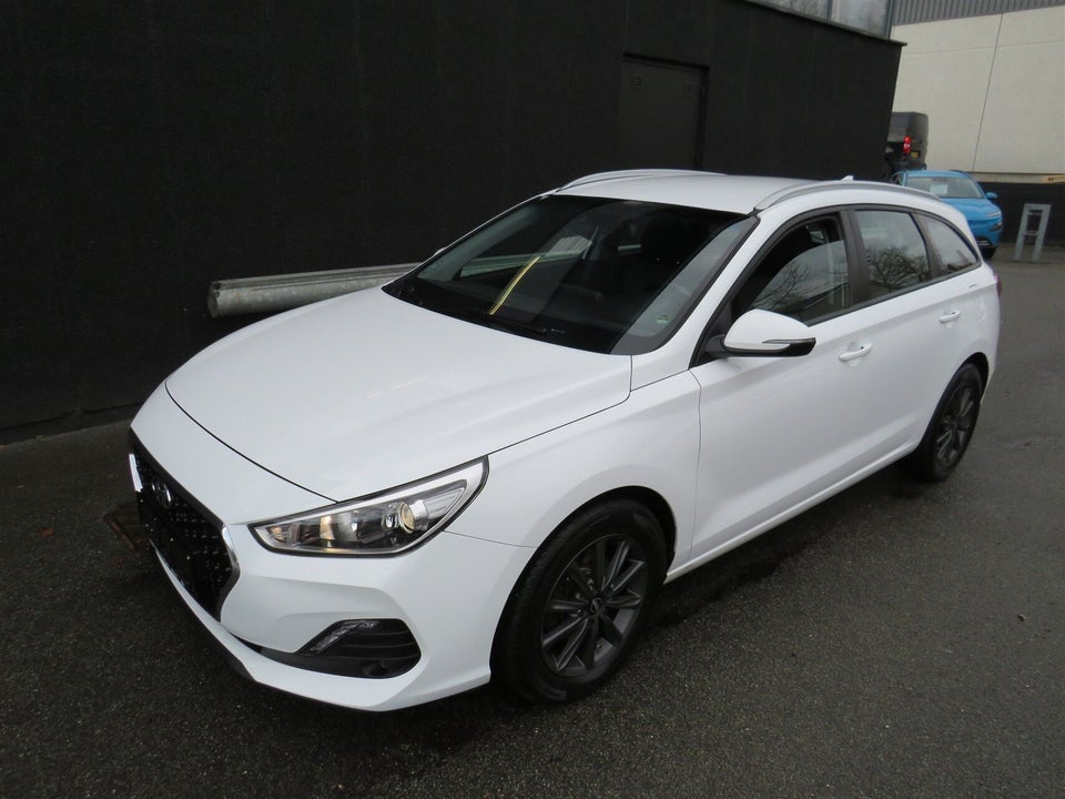 Hyundai i30 1,0 T-GDi Life Komfort stc. 5d