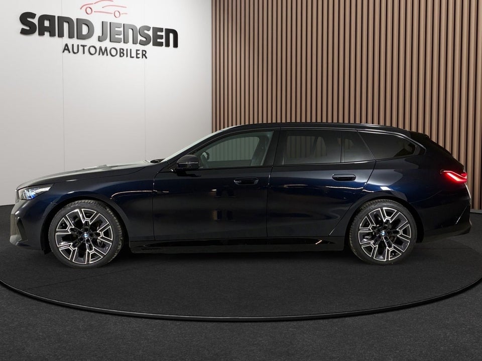 BMW i5 eDrive40 Touring Fully Charged M-Sport 5d