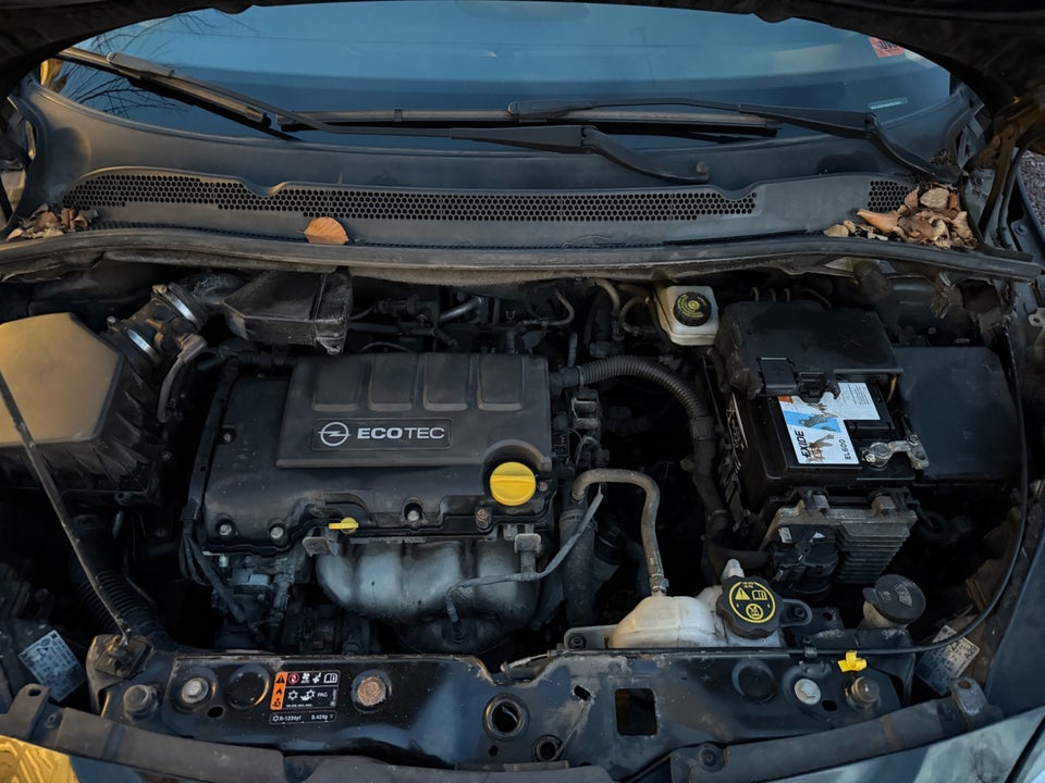 Opel Corsa 1,4 Enjoy 5d