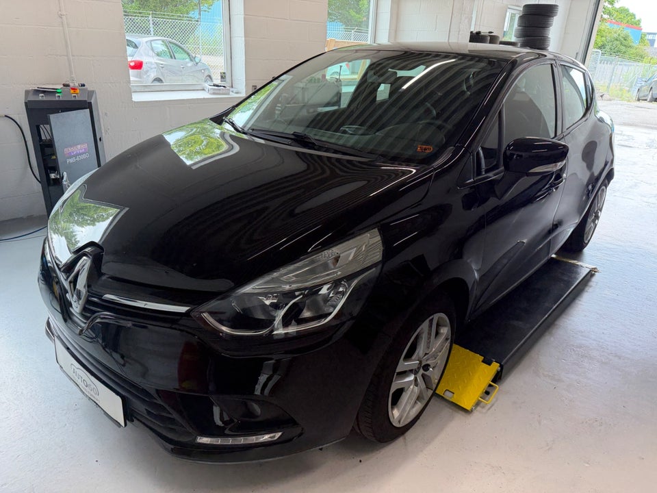 Renault Clio IV 1,5 dCi 90 Zen 5d