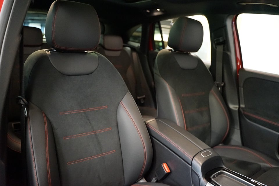 Mercedes EQA300 AMG Line 4Matic 5d