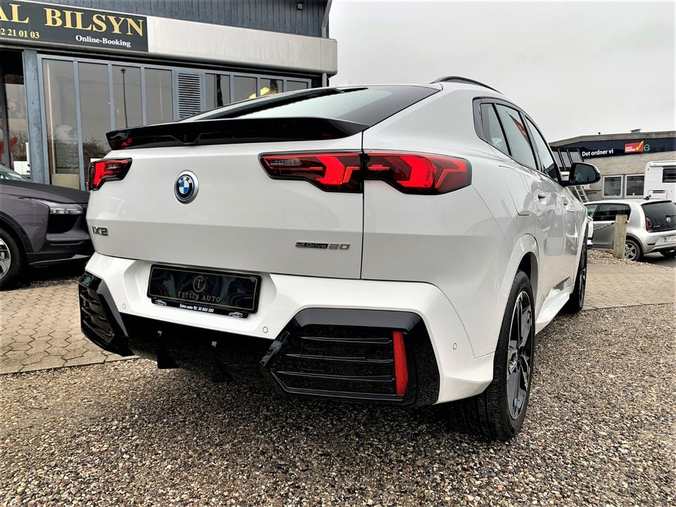 BMW iX2 eDrive20 M-Sport 5d