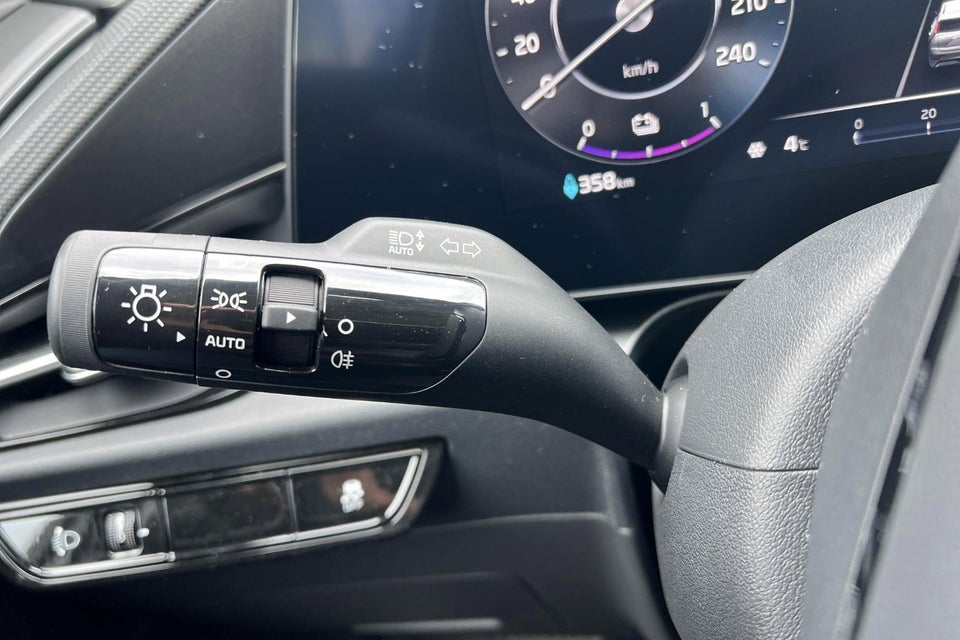 Kia Niro 64 EV Access 5d