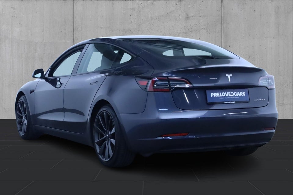 Tesla Model 3 Long Range AWD 4d