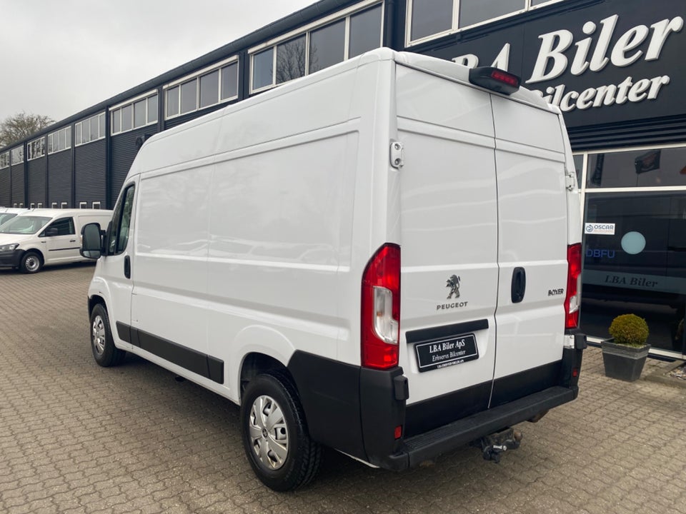 Peugeot Boxer 333 2,2 BlueHDi 165 L2H2 Premium