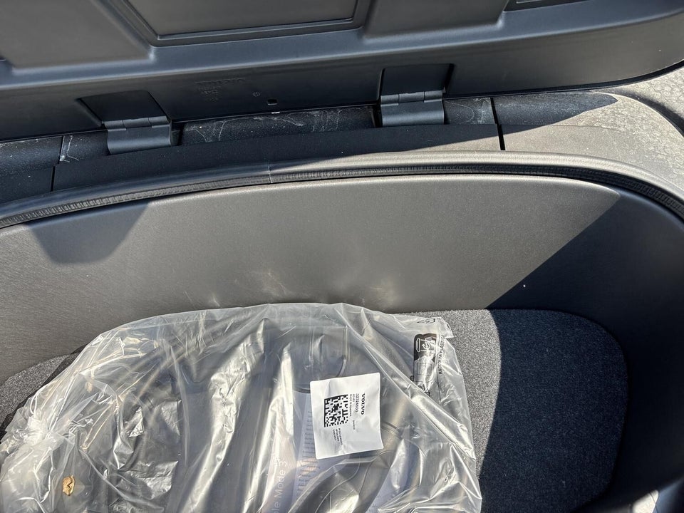 Volvo EX40 Extended Range Core 5d