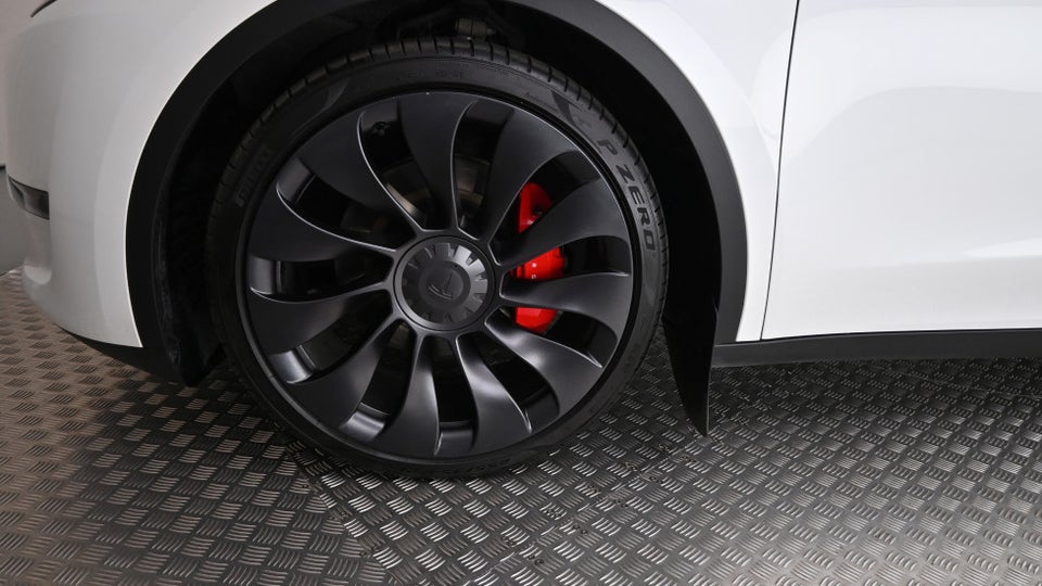 Tesla Model Y Performance AWD 5d
