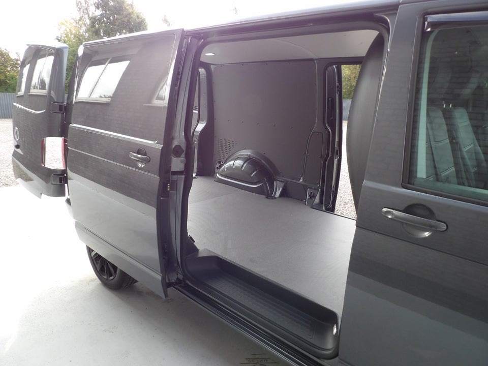 VW Transporter 2,0 TDi 204 Kassevogn DSG lang