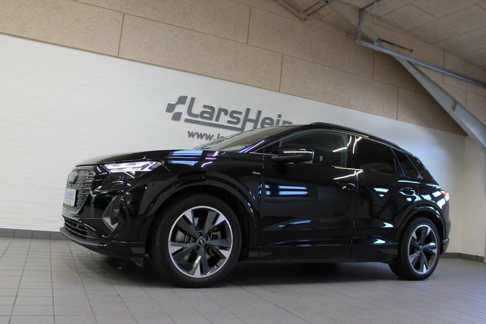 Audi Q4 e-tron 45 S-line 5d