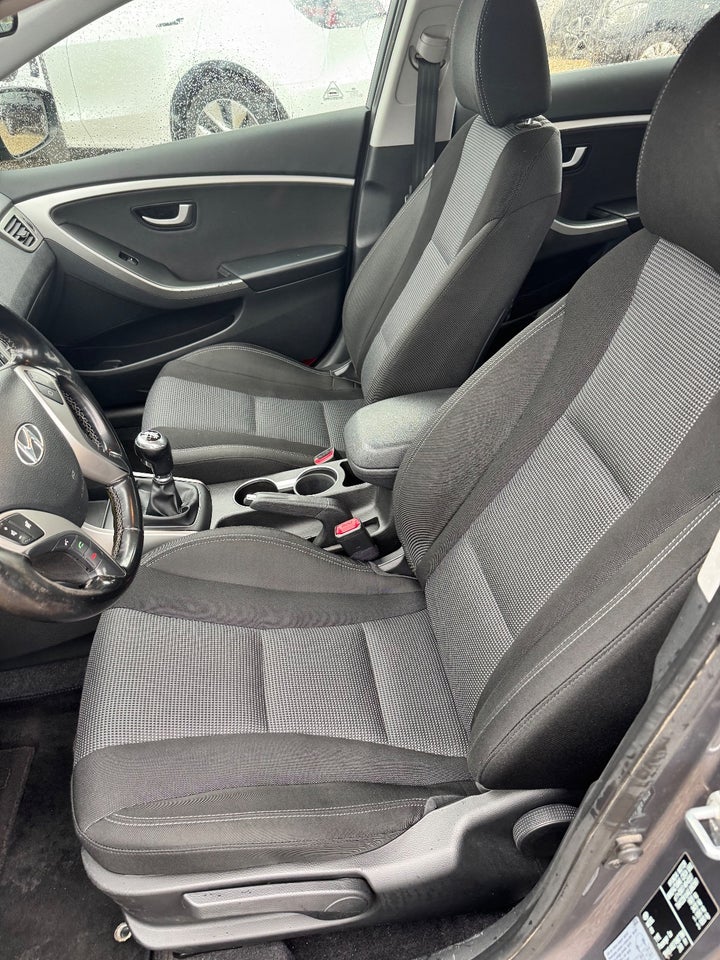 Hyundai i30 1,6 CRDi 110 Comfort Go! CW 5d