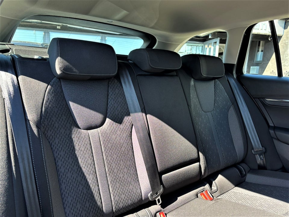 Skoda Octavia 1,4 TSi iV Plus Combi DSG 5d