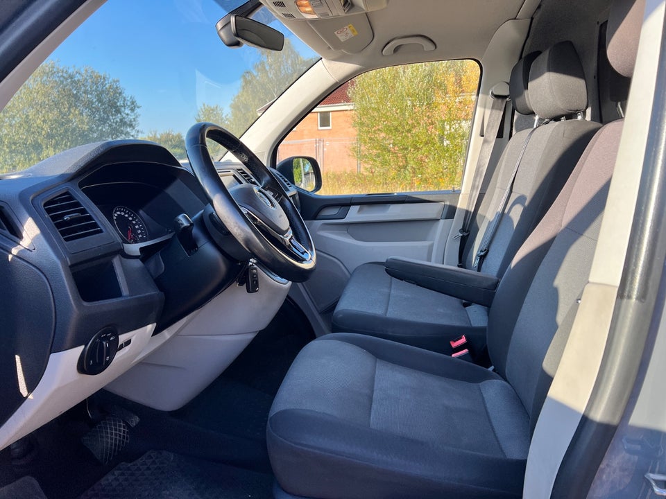 VW Transporter 2,0 TDi 204 Kassevogn 4Motion kort