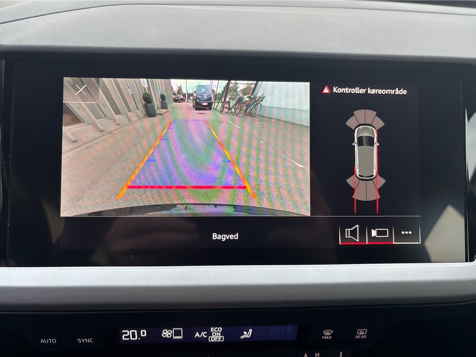 Audi Q4 e-tron 40 Attitude 5d