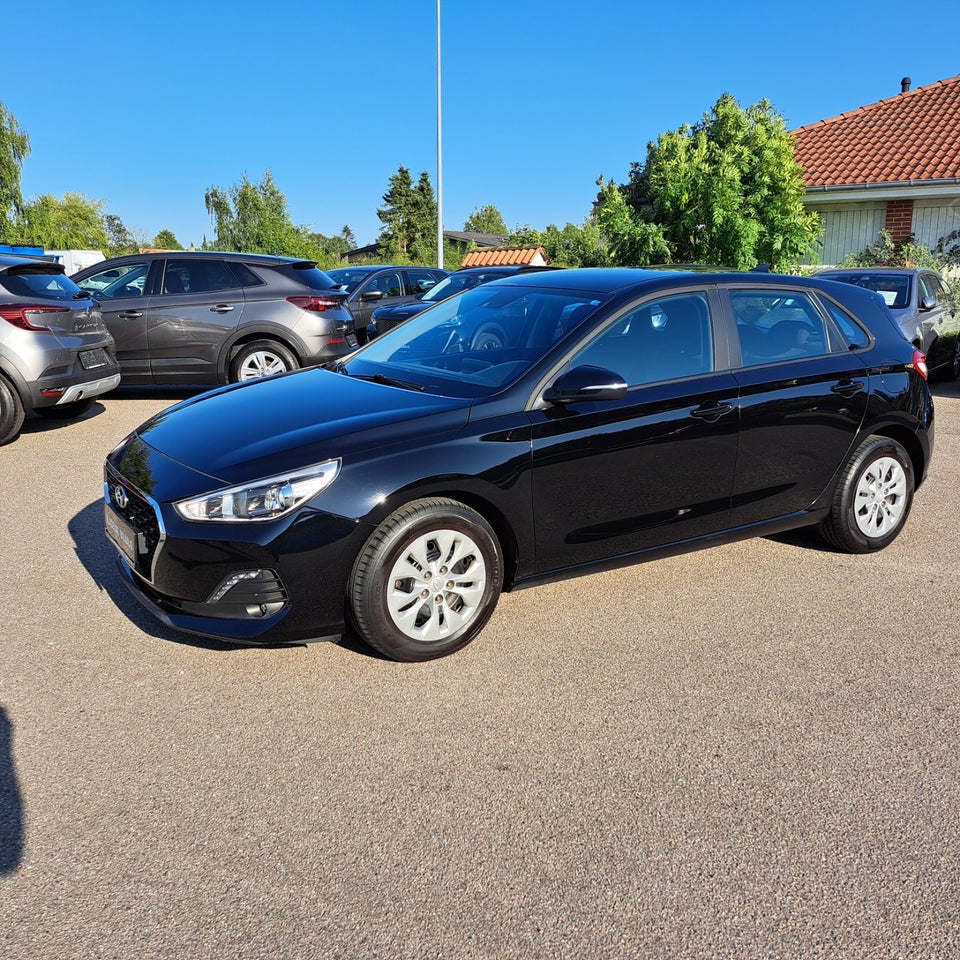 Hyundai i30 1,0 T-GDi Life 5d