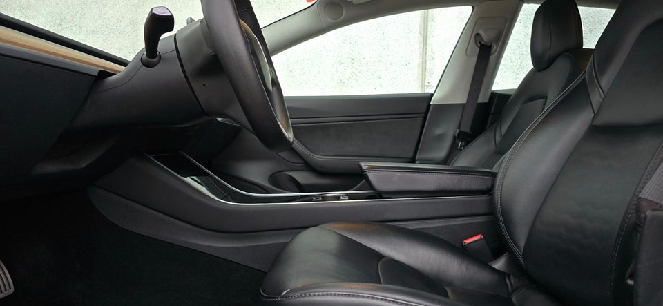 Tesla Model 3 Performance AWD 4d