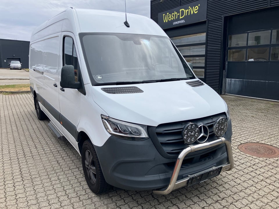 Mercedes Sprinter 319 3,0 CDi A3 Kassevogn aut. RWD