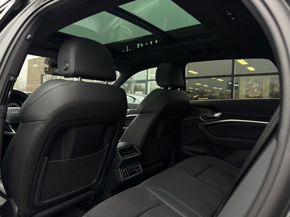 Audi e-tron 55 S-line quattro 5d