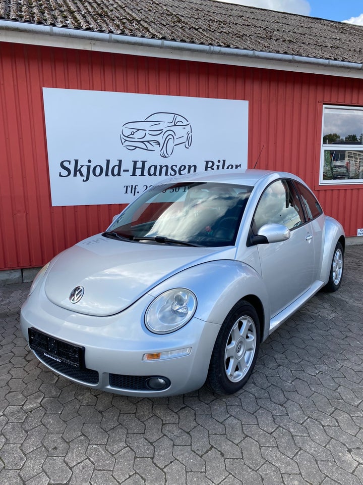 VW New Beetle 1,6 Trendline 2d