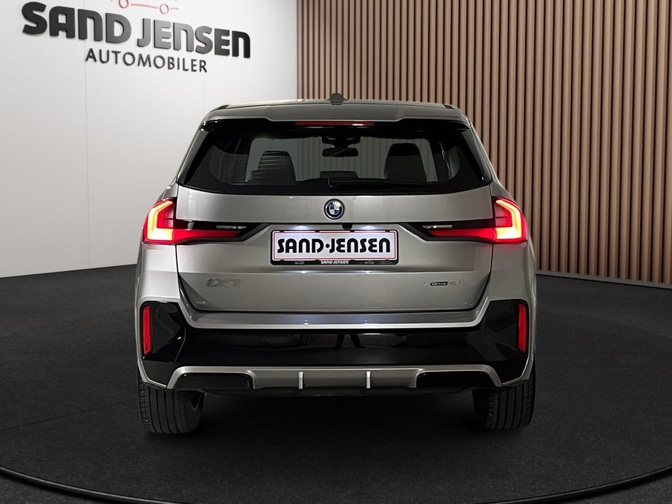 BMW iX1 xDrive30 M-Sport 5d