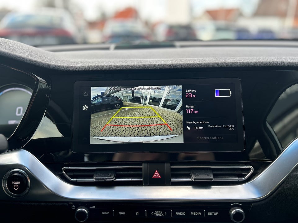 Kia e-Niro 64 Advance 5d