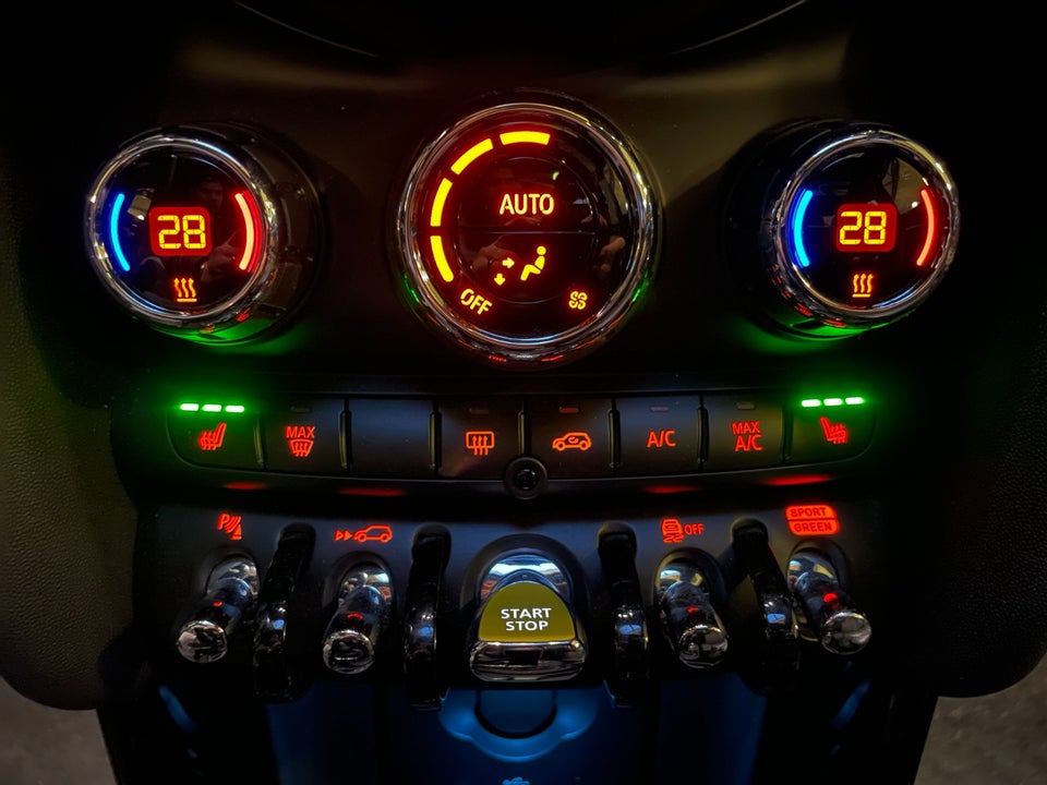 MINI Cooper SE Maximise 3d