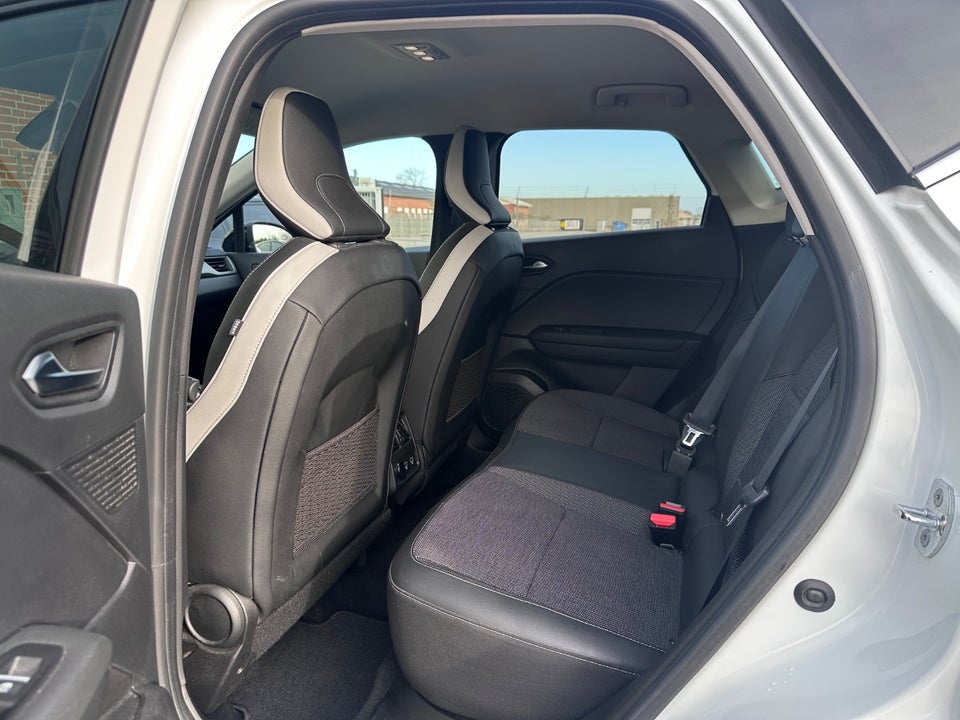 Renault Captur 1,6 E-Tech Intens 5d