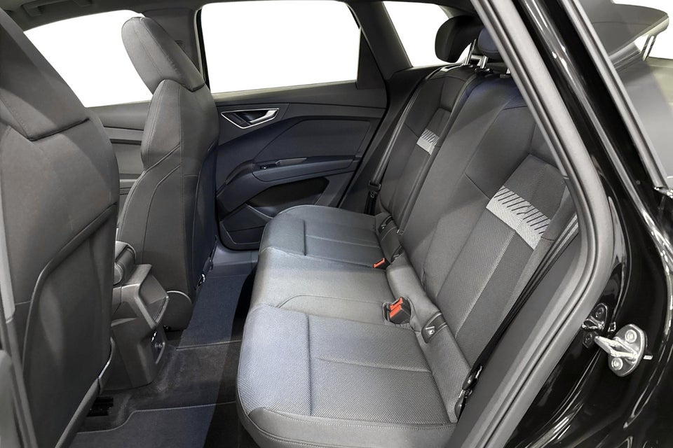 Audi Q4 e-tron 45 S-line Edition quattro 5d