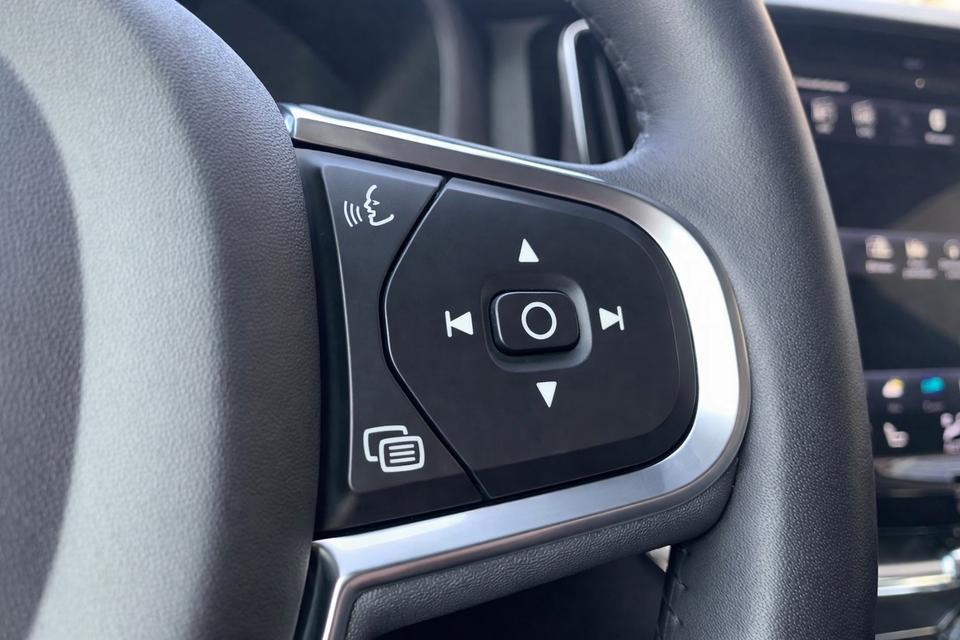 Volvo XC60 2,0 T4 190 Momentum aut. 5d