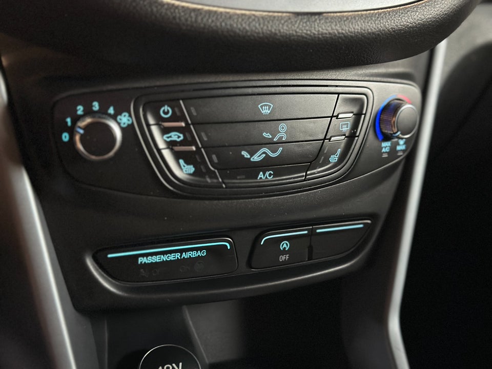 Ford B-MAX 1,0 SCTi 100 Titanium 5d