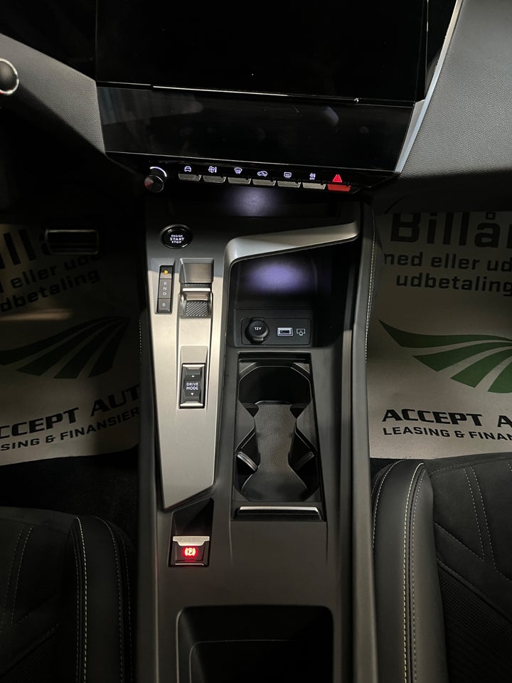 Peugeot e-308 54 GT 5d