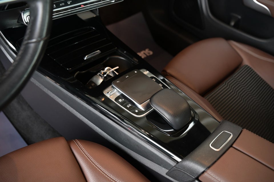 Mercedes CLA200 1,3 Progressive Coupé aut. 4d