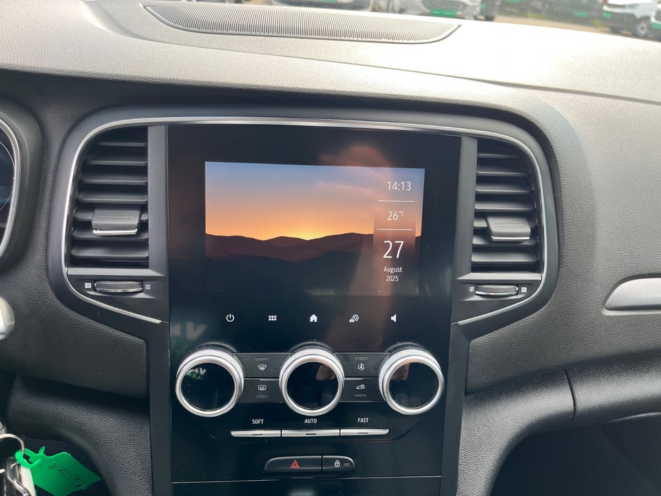 Renault Megane IV 1,6 E-Tech Zen Sport Tourer Van 5d