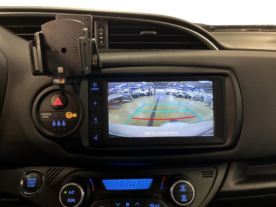 Toyota Yaris 1,0 VVT-i T2 Limited 5d