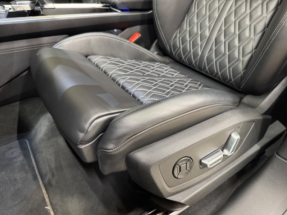 Audi e-tron 55 S-line Sportback quattro 5d