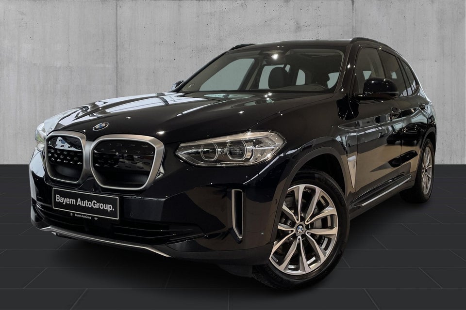 BMW iX3 Charged 5d