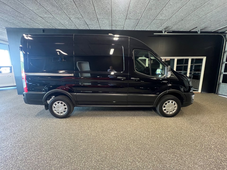 Ford E-Transit 390 L2 Van 68 Trend H2 RWD