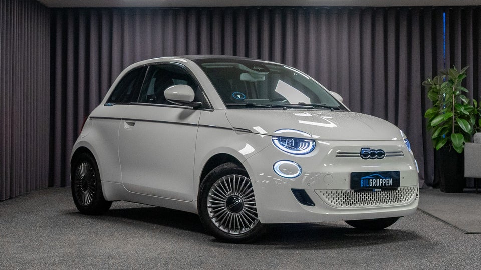 Fiat 500e 42 Icon Cabrio 2d