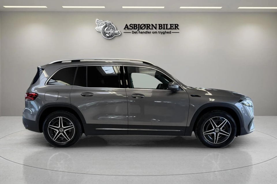 Mercedes EQB250 AMG Line 5d