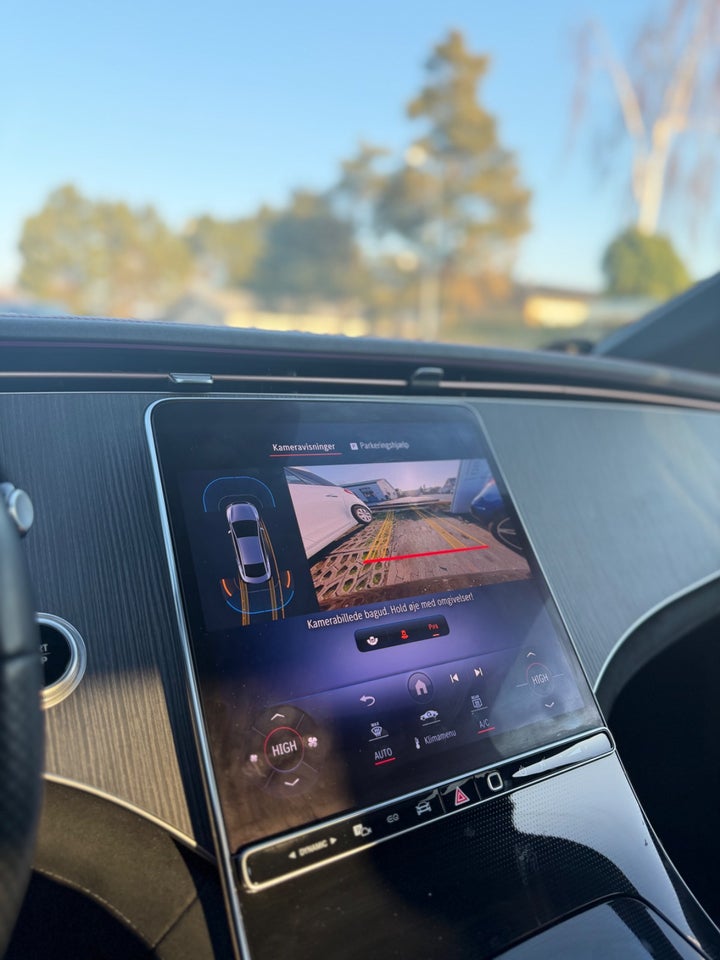 Mercedes EQE350 AMG Line 4d