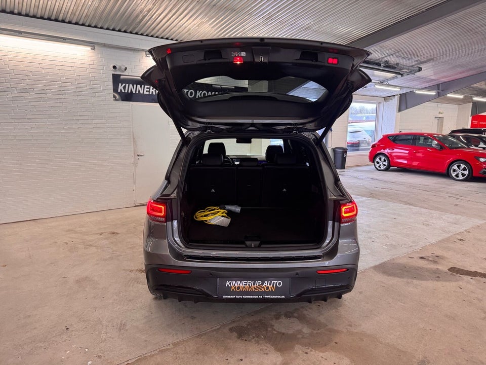 Mercedes EQB300 AMG Line 4Matic 5d